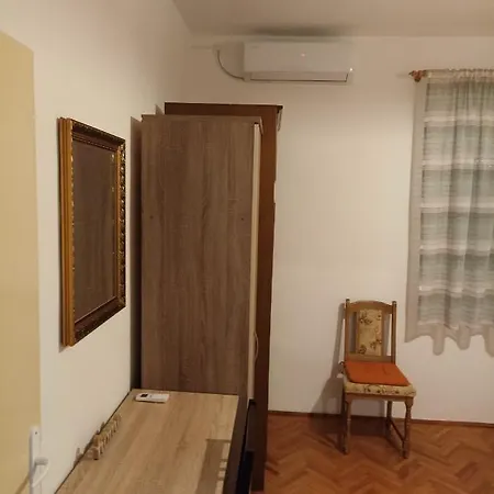 Holiday House Marija 3*