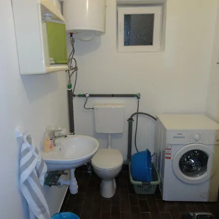 Guest house Holiday House Marija 3*